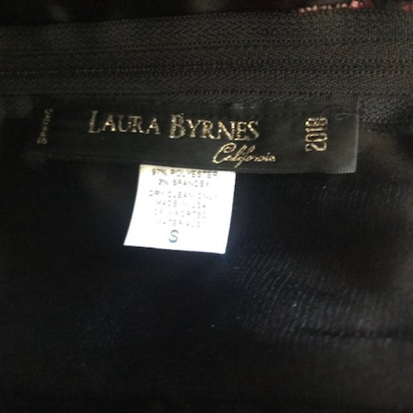 Pinup Couture Bela Strapless Bustier Swing Dress in Red Roses Sateen - Picture 11 of 11